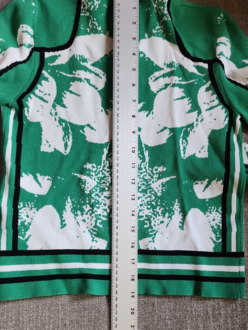 Karen Millen Green White Graphic Jacquard Full-Zip Cardigan Sweater - Picture 9 of 9